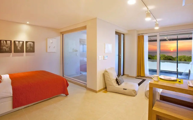 The Marine Pool Villa