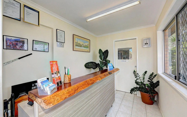 Moore Park Beach Motel