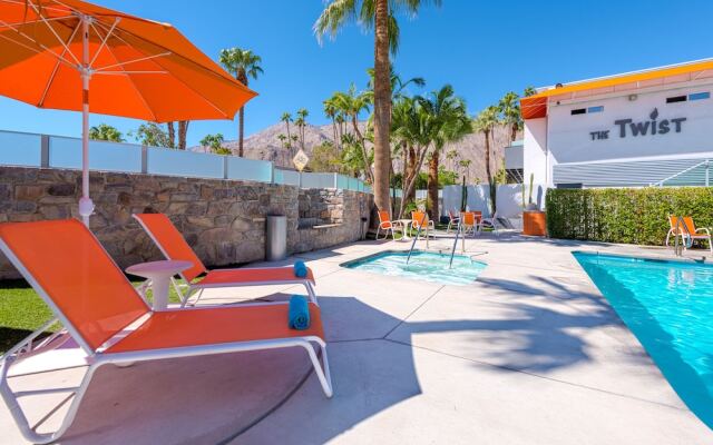 The Twist Palm Springs
