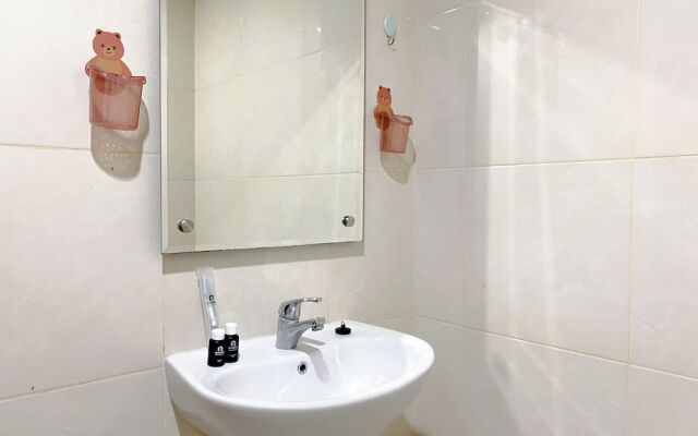 Modern Studio At Elvis Tower Apartment