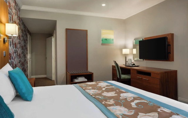 Ramada by Wyndham Cheltenham