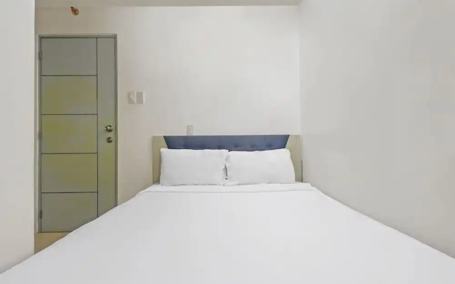 OYO 896 Silverio Suites