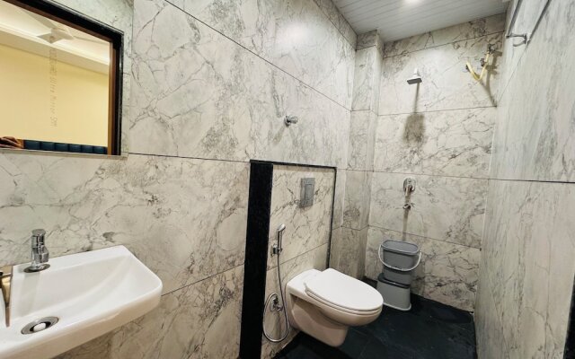 Hotel Shree Krishnam