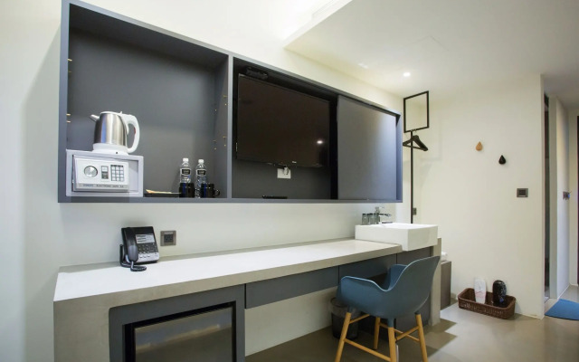 CHECK inn Taichung Liming