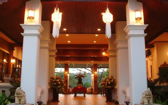 Golden Pai and Suite Resort
