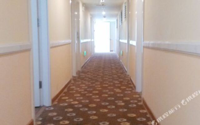 Xinrujia Hotel