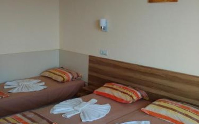 Fits Guest House