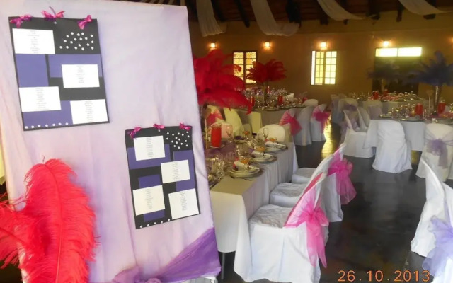 Thatch Palace Lodge