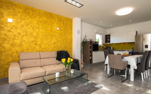 Beautiful Home in Barban With Outdoor Swimming Pool, Wifi and 2 Bedrooms