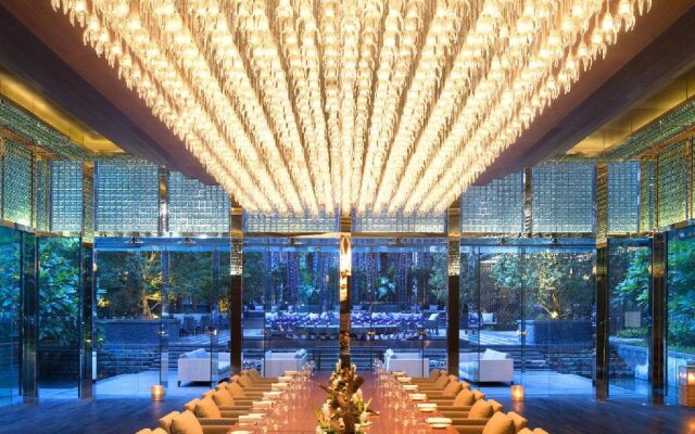 W Guangzhou