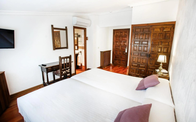 Hotel Conde Rodrigo II by eme hoteles