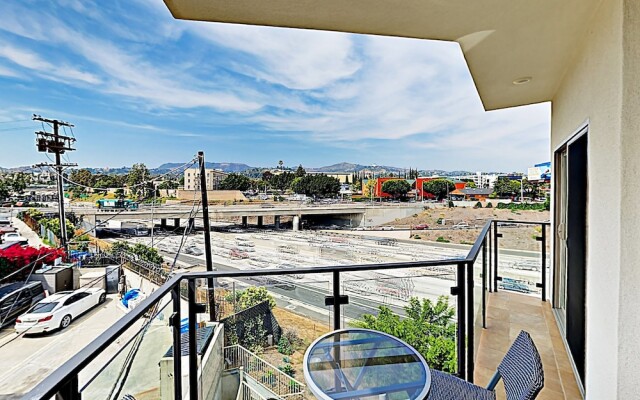 5537 Los Angeles - 2 Br Apts