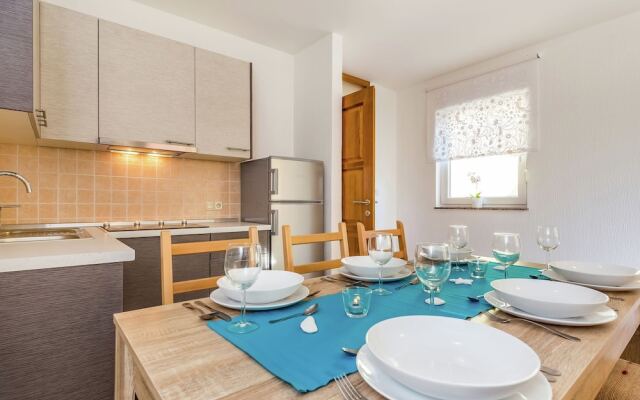 Charming Home With Swimming Pool and Beautiful Covered Terrace