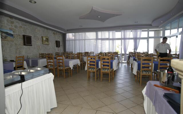 Beach Hotel Plaza