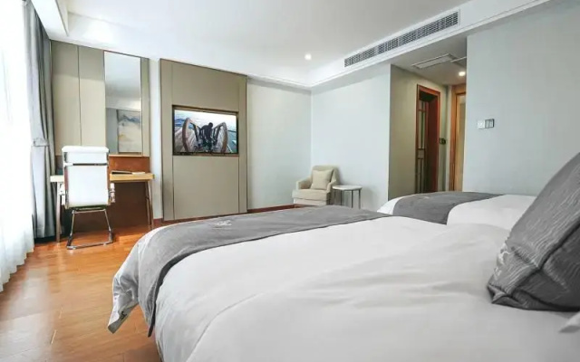 Greentree Eastern Anshun Town Huangguoshu Avenue J