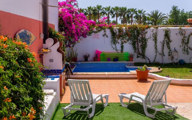 La Tortuga Hostel