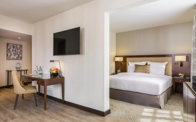 Warwick Reine Astrid - Lyon