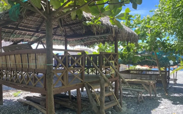 Cerca Parola beach resort