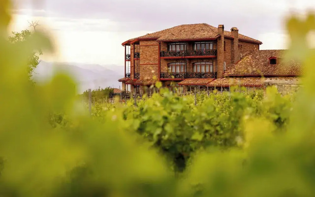 Schuchmann Wines Château,Villas & SPA