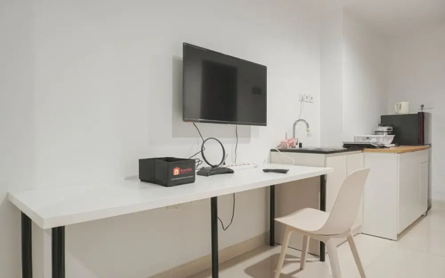 Gorgeous And Cozy Studio At West Vista Apartment