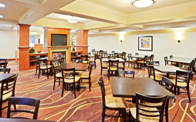 Holiday Inn Express Hotel & Suites Chehalis - Centralia