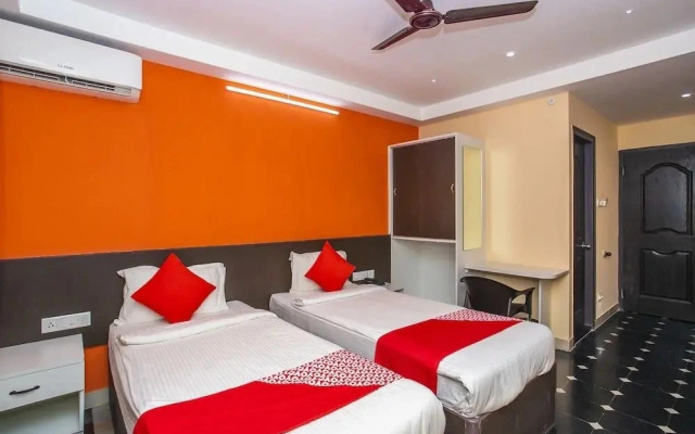 Chairmen's Hotel By OYO Rooms