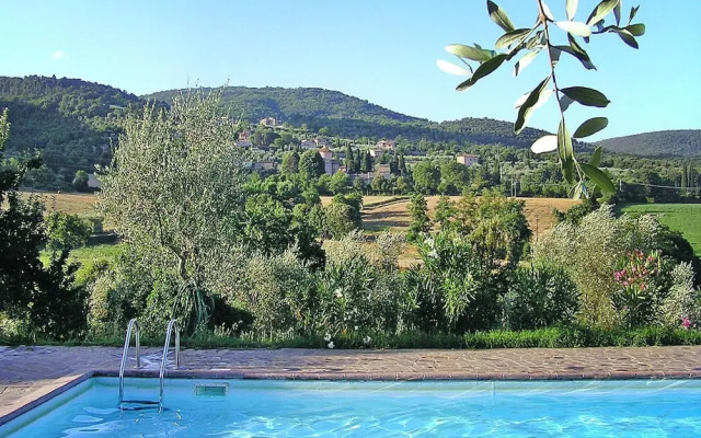 Charming House in Tuscany With Pool & Views