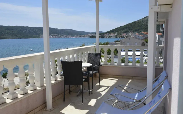 Bed & Breakfast by the Beach