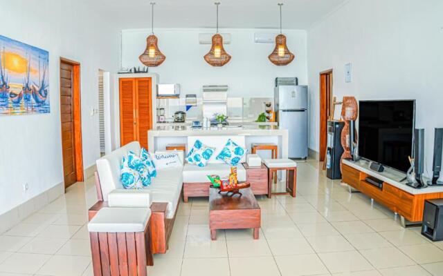 Air Sanih Beach Villa