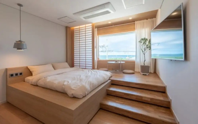 Yangyang Sosohaniyagi Pension