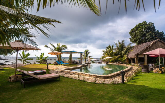 Rocks Beach Boutique Bungalows