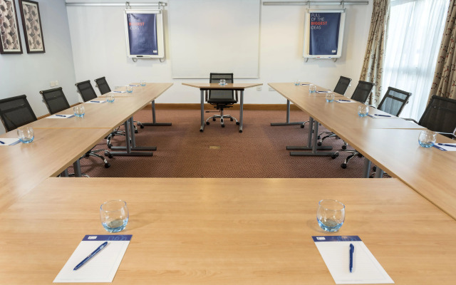 Holiday Inn Express Birmingham Star City by IHG