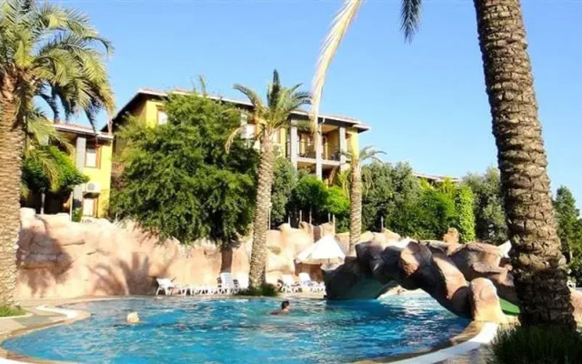 Holiday & Leisure Club
