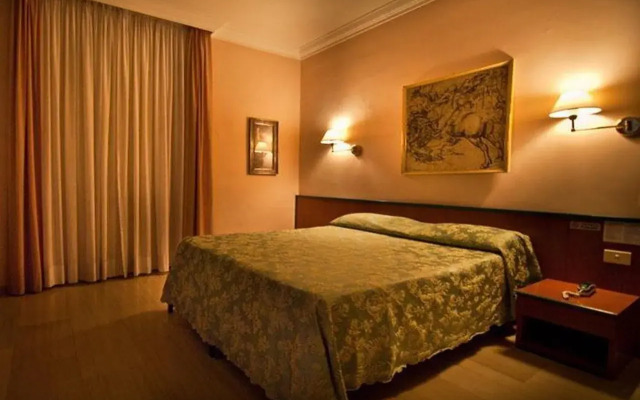 Center 1&2&3 Hotel