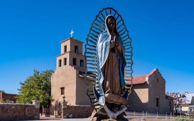 The Sunrise Retreat by Vtrips