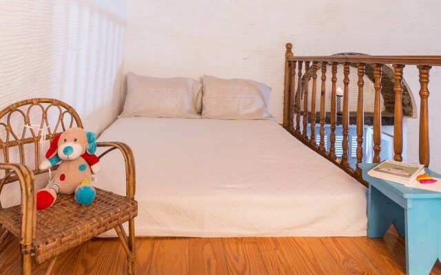 "Harmony" Apt in Stone Tower 1690 • Andros Island