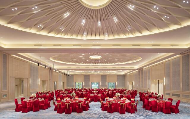 Hilton Dalian Golden Pebble Beach Resort