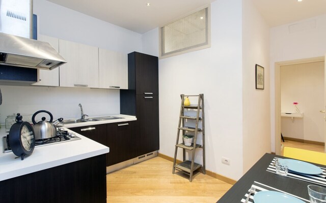 Rent In Rome - Appartamento Belsiana II