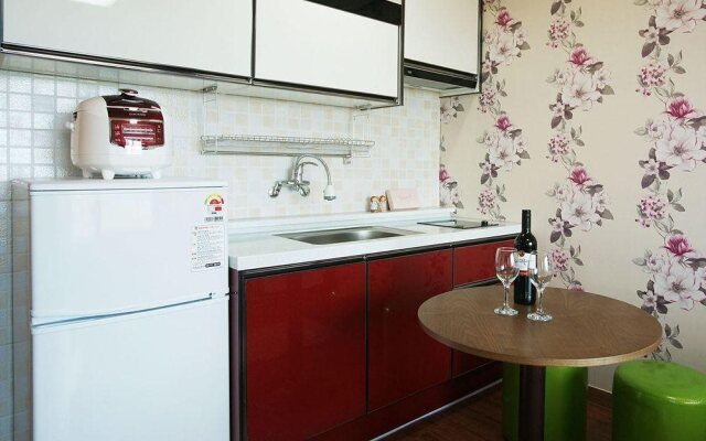 Amor House