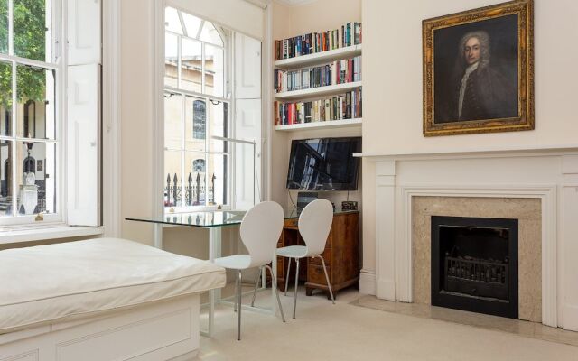 Townhouse Flat in Central London