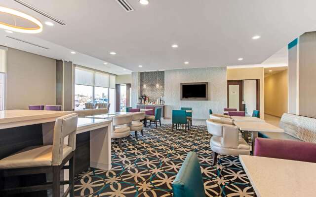 La Quinta Inn & Suites by Wyndham Sweetwater East
