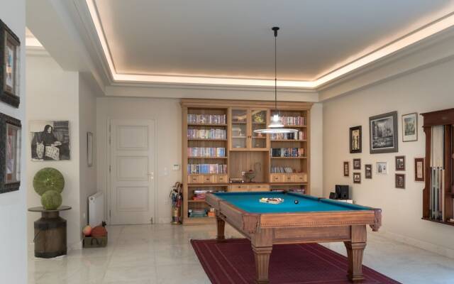 Beautiful Villa in Attica With Sauna
