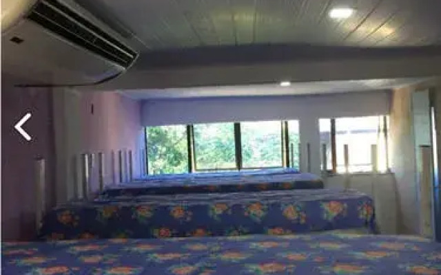 Hostel Bom e Familiar