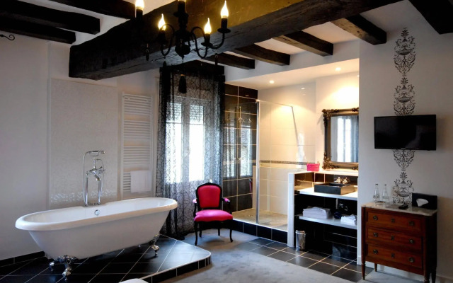 Logis Hôtel Restaurant Le Cheval Blanc