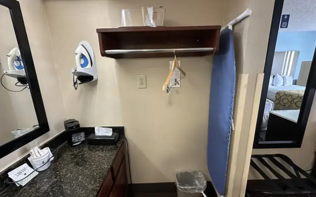 Baymont Inn & Suites Thomasville