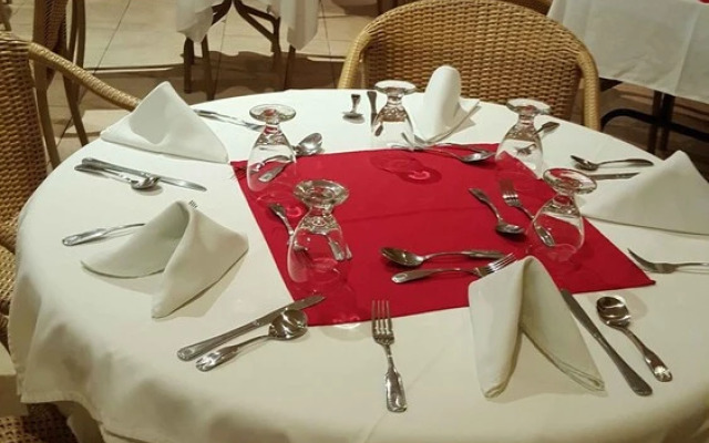 Tropical Winds Apartment Hotel