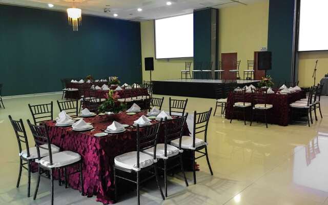 Hampton Inn & Suites by Hilton Aguascalientes Airport