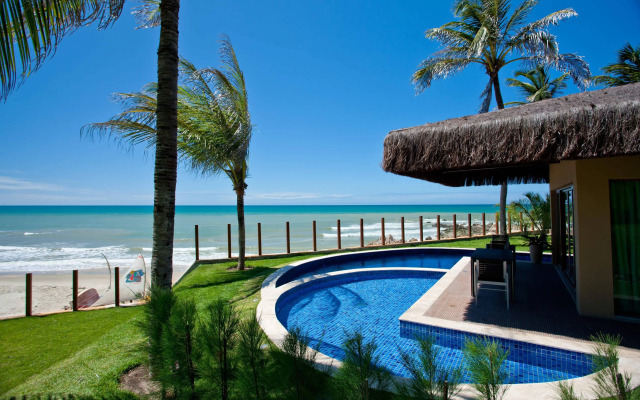 Carmel Charme Resort