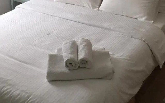 Saki Alaçatı Otel & Meyhane