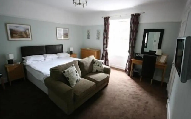 Inchture Hotel